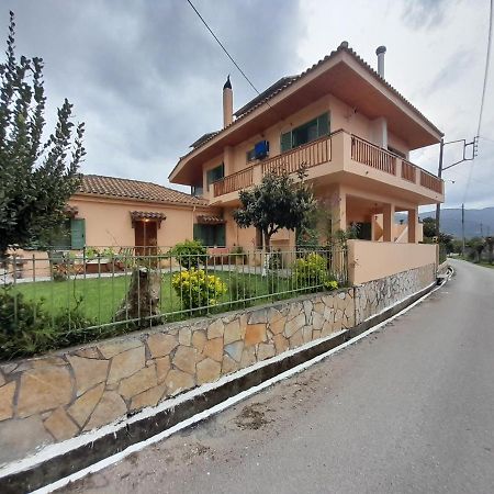 The Lake House" -Trichonida Lake Marathias  Exterior foto